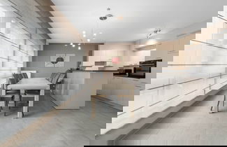 Photo 1 - Spacious Ground Floor Apartment for Family