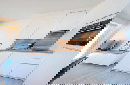 Foto 5 - Appealing Apartment With Sea-view