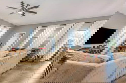 Foto 5 - CG 9025 Shadow Mountain Epic Villa By Disney Theater Game Room Pool Spa
