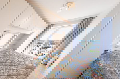 Foto 2 - Bright Apartment With Sea-views