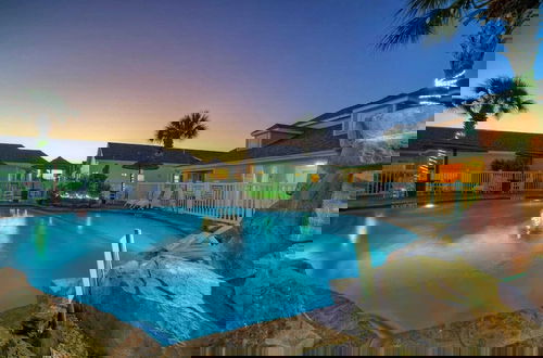 Foto 13 - Coastal Vibe by Avantstay Sunset at the Pool and Playscape