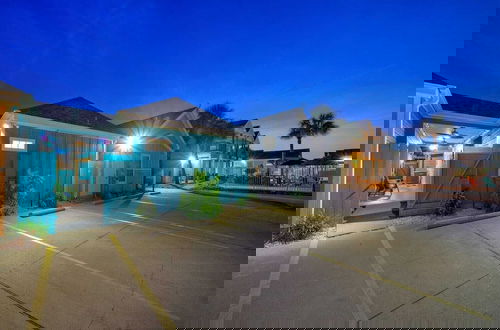 Foto 39 - Coastal Vibe by Avantstay Sunset at the Pool and Playscape
