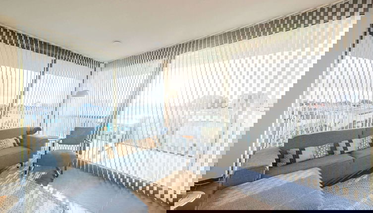 Foto 1 - Bright Apartment on the First Floor