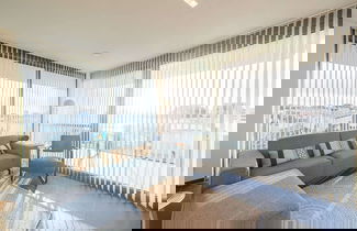 Foto 1 - Bright Apartment on the First Floor