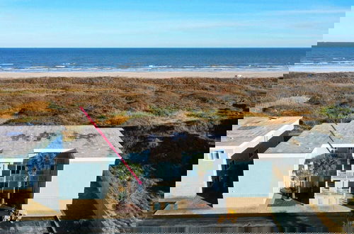Foto 55 - Beachfront, Patio w/ Dune View, 2 Pools, Pickleball Cravin Waves by Avantstay