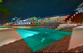 Foto 3 - Studio w/ Balcony, Pools & Direct Beach Access Seaside Blessing by Avantstay