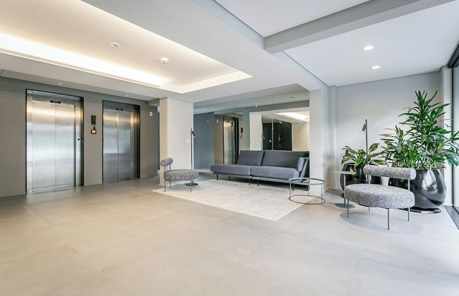 Studios Rio Branco by Viva - Prédio moderno, aptos com cama king-size no centro de Floripa - Foto 1
