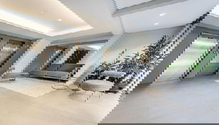 Foto 1 - Prédio Novo e Moderno no Centro com cama king-size