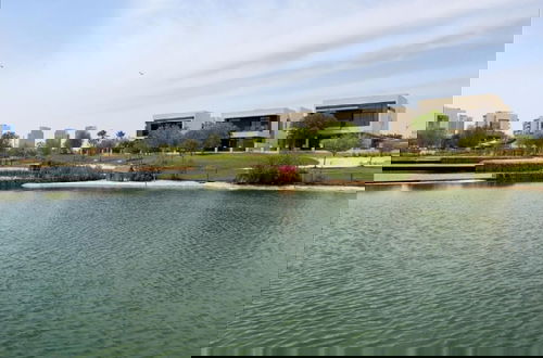 Foto 46 - Modern 1 BR Golf Vita Damac Hills 1