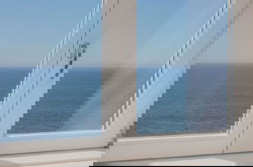Foto 45 - Liiiving in Porto Luxury Beachfront Apartment V