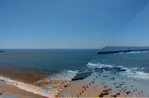 Foto 41 - Liiiving in Porto Luxury Beachfront Apartment V