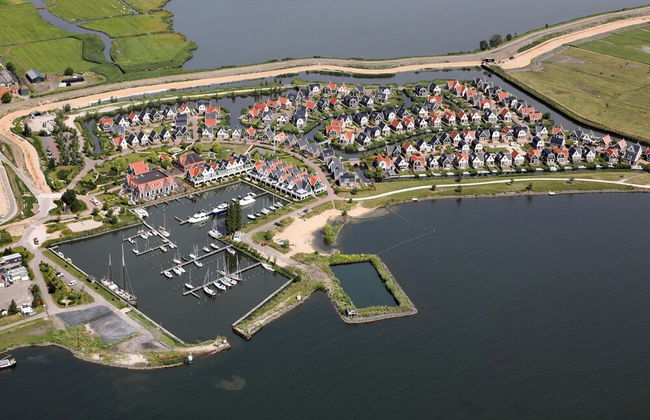 Scenic Stay by the Water - Foto 30