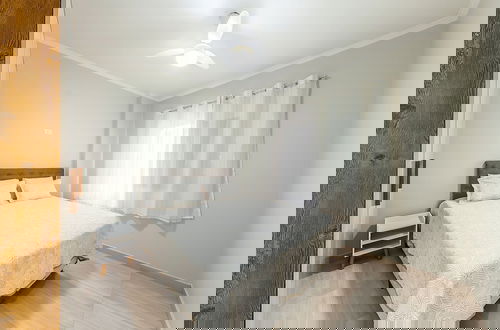 Foto 3 - Charmoso Apto com piscina no Caiçara