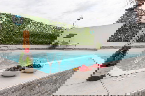 Foto 3 - Villa Salemi With Pool