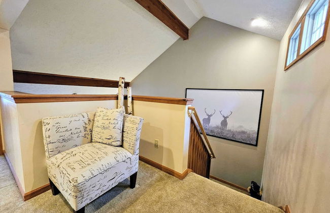 Summit Serenity by Avantstay Central Location w/ Mountain Views & Deck - Foto 15