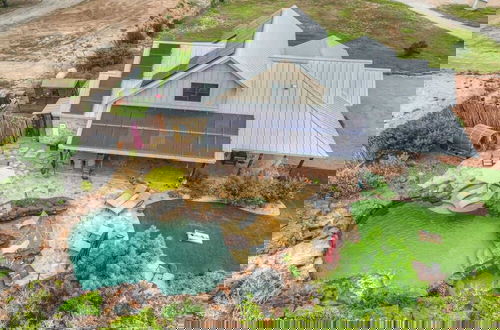Photo 1 - West End Lodge Resort Style Pool!
