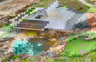 Foto 1 - West End Lodge Resort Style Pool!