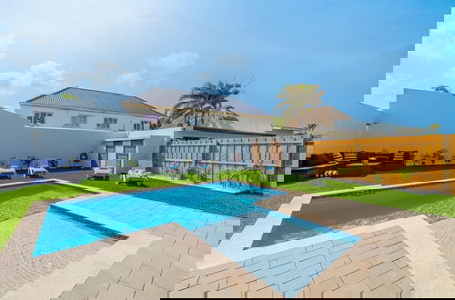 Foto 19 - Brand NEW 3br2ba w Private Pool Amazing Location