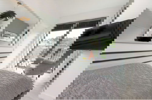 Photo 4 - Apartport Studio by Renters