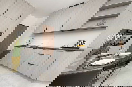 Photo 12 - Apartport Studio by Renters