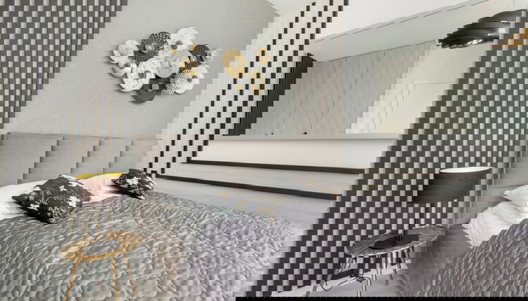 Photo 1 - Apartport Studio by Renters