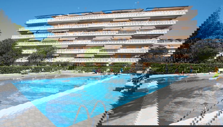 Foto 1 - Apartment With Private Terrace View