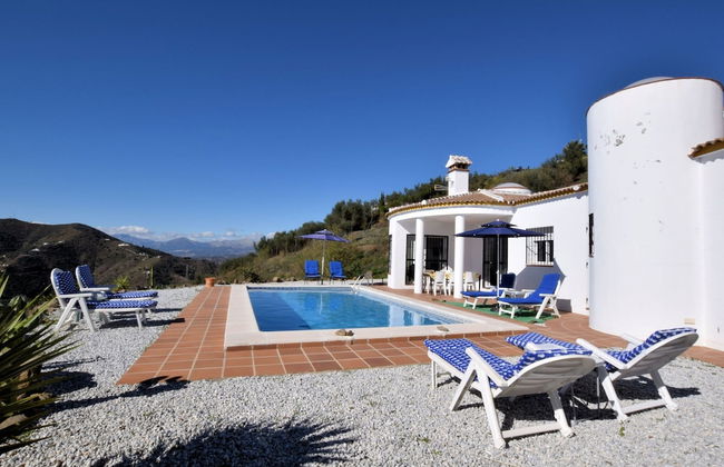 Villa in Arenas With Sea Views and Private Pool - Foto 24