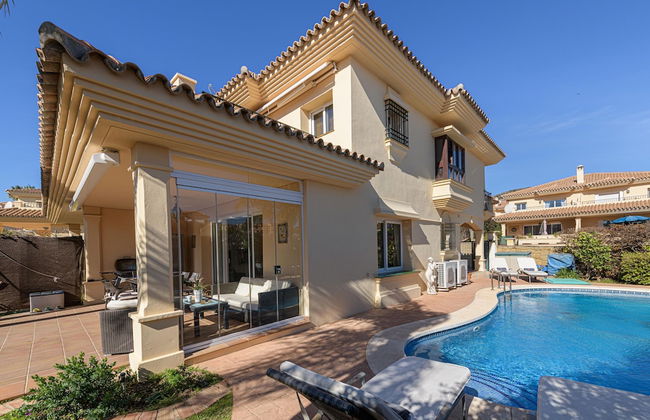 Villa Riviera in Urbanizaci n Riviera Sol - Foto 3