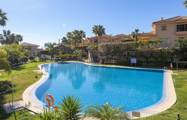 Villa Riviera in Urbanizaci n Riviera Sol - Foto 1