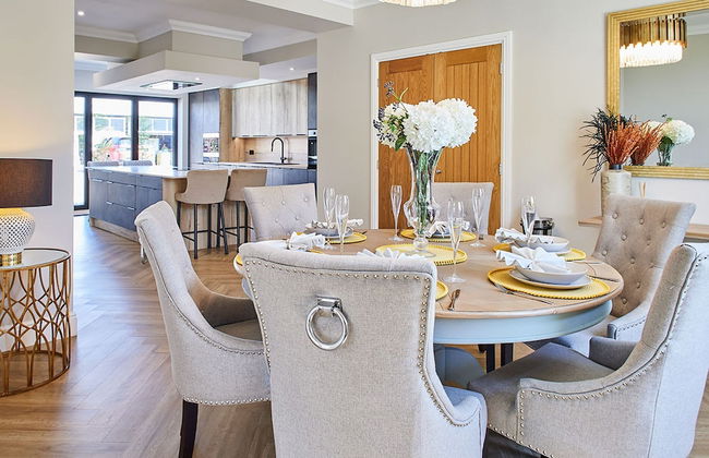 Host Stay Finch House - Photo 8