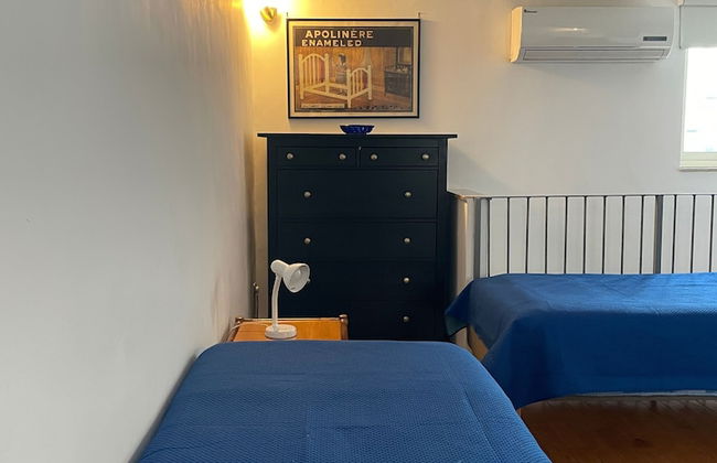 Apartment With Terrace - Photo 5