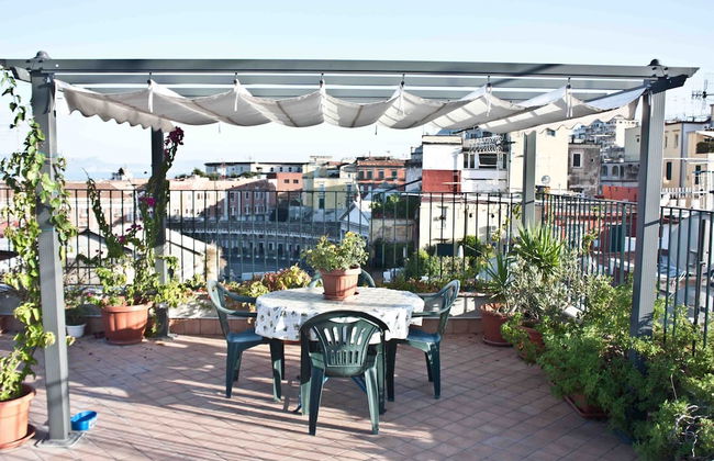 Apartment With Terrace - Photo 21