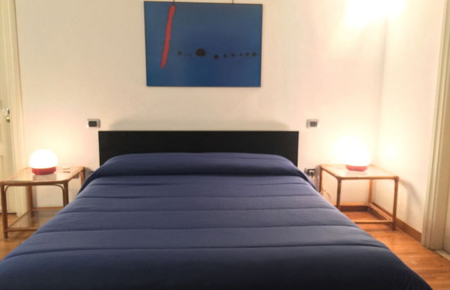 Apartment With Terrace - Photo 4