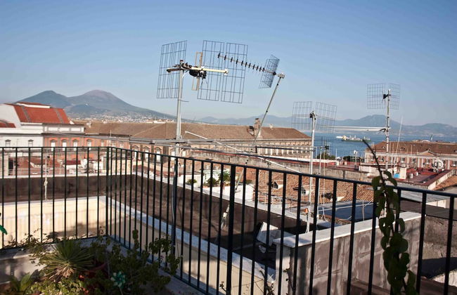 Apartment With Terrace - Photo 20