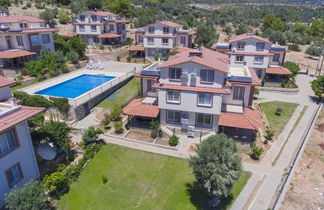 Foto 1 - Villa With Shared Pool and Sea View in Seydikemer