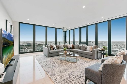 Photo 18 - Melbourne City Apartments Panoramic Skyview Penthouse
