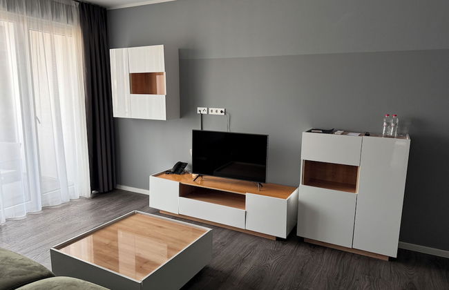 THE ROOMS - Hotel & House - Photo 24