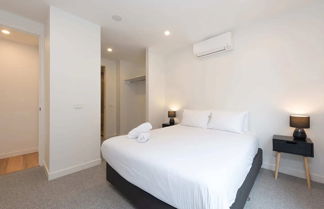 Photo 1 - Stylish 3 Bedroom With Free Parking