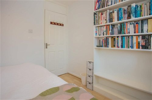 Foto 9 - Stunning 3 Bedroom House With Garden in Battersea