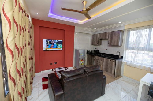 Photo 7 - Impeccable 1-bedroom Furnished Apartment in Accra