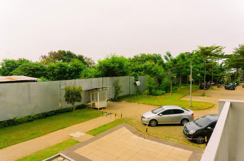 Photo 11 - Cozy And Simply Look Studio Room At Aeropolis Residence 3 Apartment