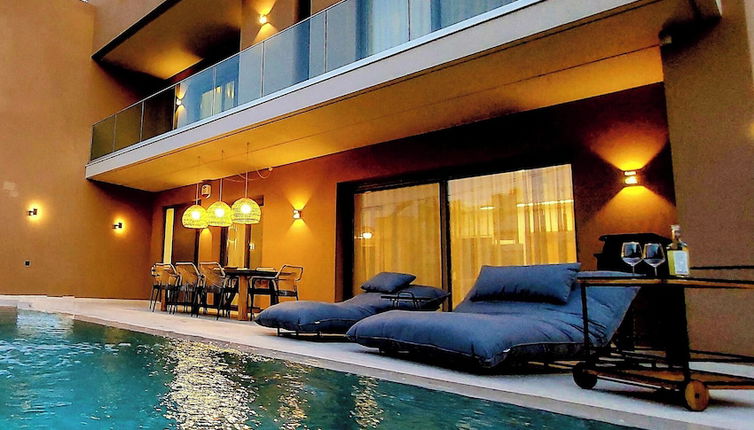 Foto 1 - Salina SPA Villas - with PRIVATE ECO-POOL, SAUNA & Hot Tub