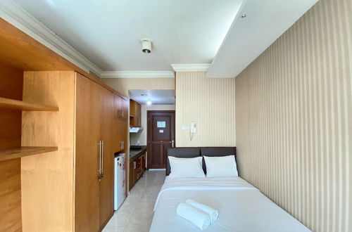 Photo 4 - Cozy Studio Room At Galeri Ciumbuleuit 1 Apartment