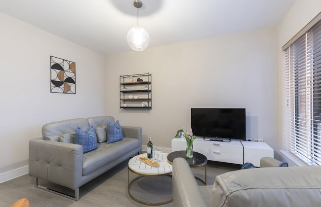 Elliot Oliver - Chic 2 Bedroom Town Centre Apartment - Foto 10