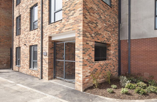 Elliot Oliver - Chic 2 Bedroom Town Centre Apartment - Foto 22