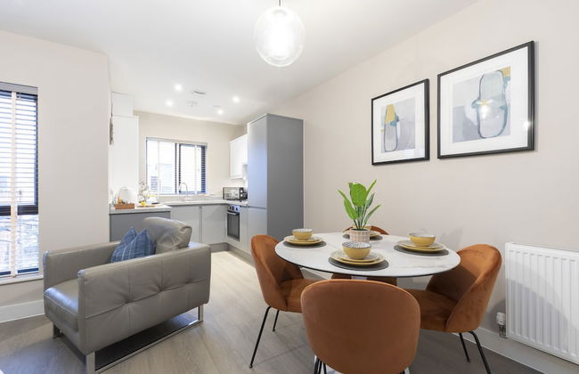 Elliot Oliver - Chic 2 Bedroom Town Centre Apartment - Foto 13