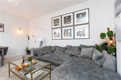 Foto 36 - Beautiful, Light and Spacious 2 Bedroom Flat in Clapham