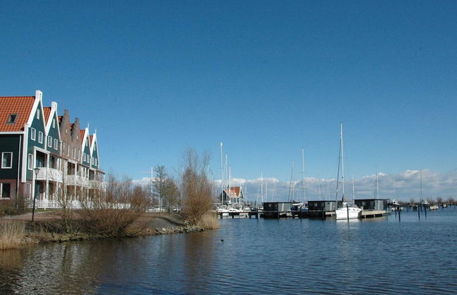 Boat in Volendam Near Marina Museum - Foto 27