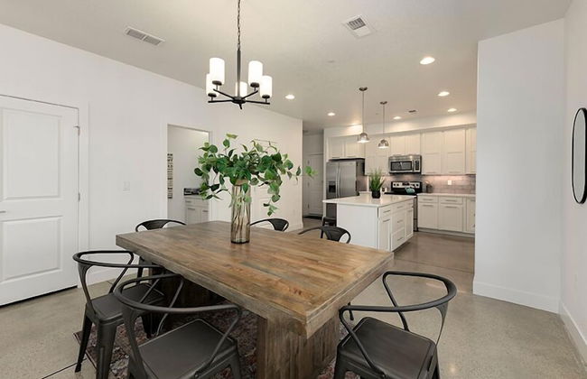 Gorgeous Townhome Steps From the Brewery District! - Foto 23