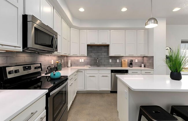 Gorgeous Townhome Steps From the Brewery District! - Foto 10